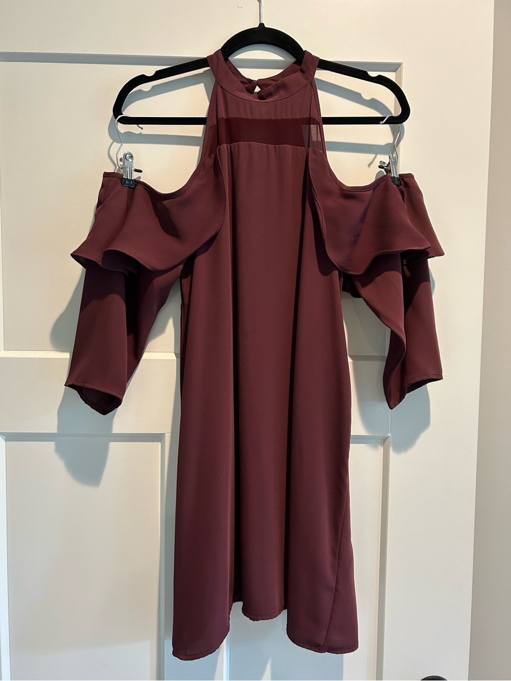 Karlie Burgundy Cold Shoulder Ruffle Dress – Size S